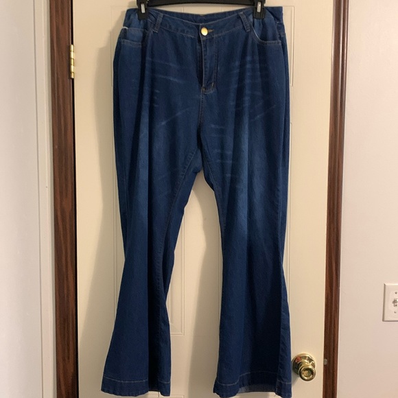 Med wash bell bottom jeans - Picture 1 of 2
